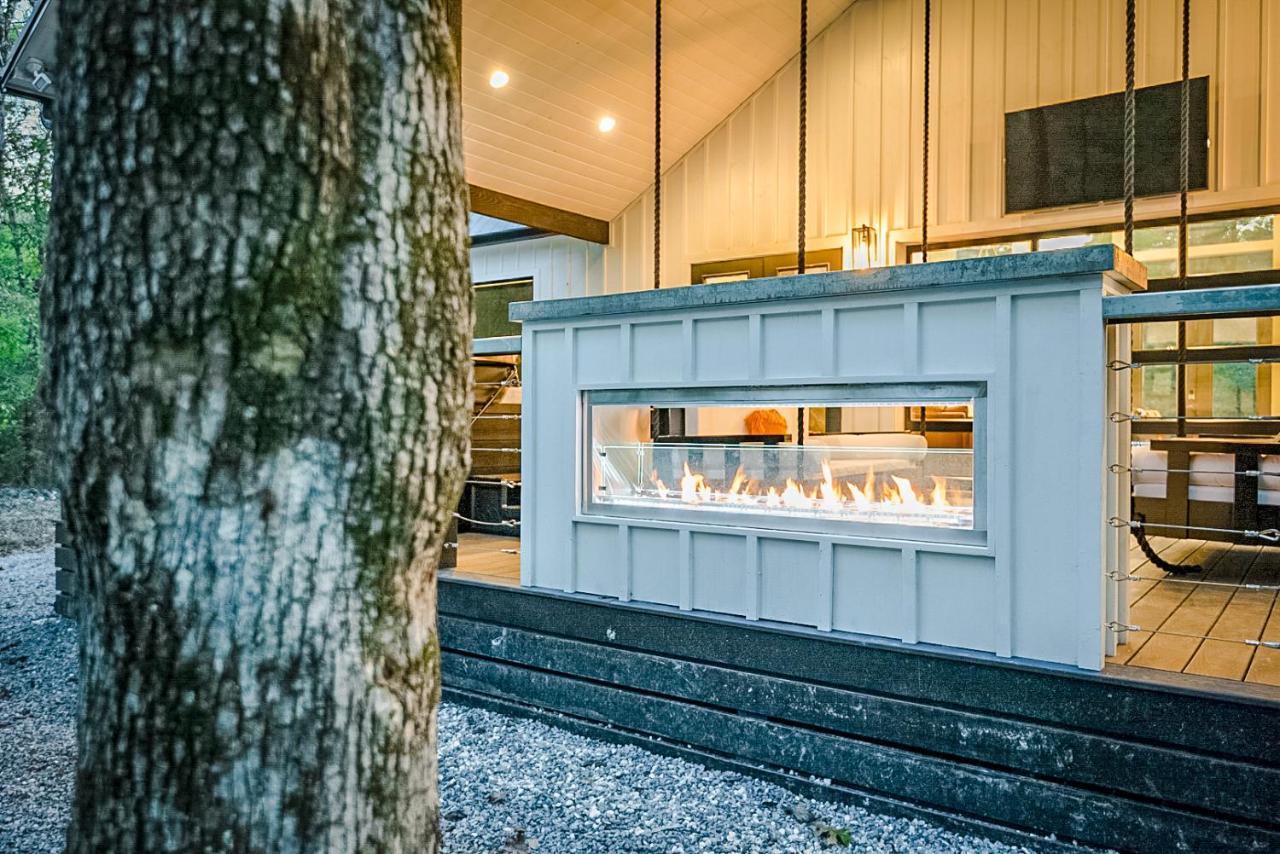"The Barndo" 4Br Luxury Cabin, Hot Tub, Fire Pit, Bunks, Arcades, Playhouse! Broken Bow Exteriör bild