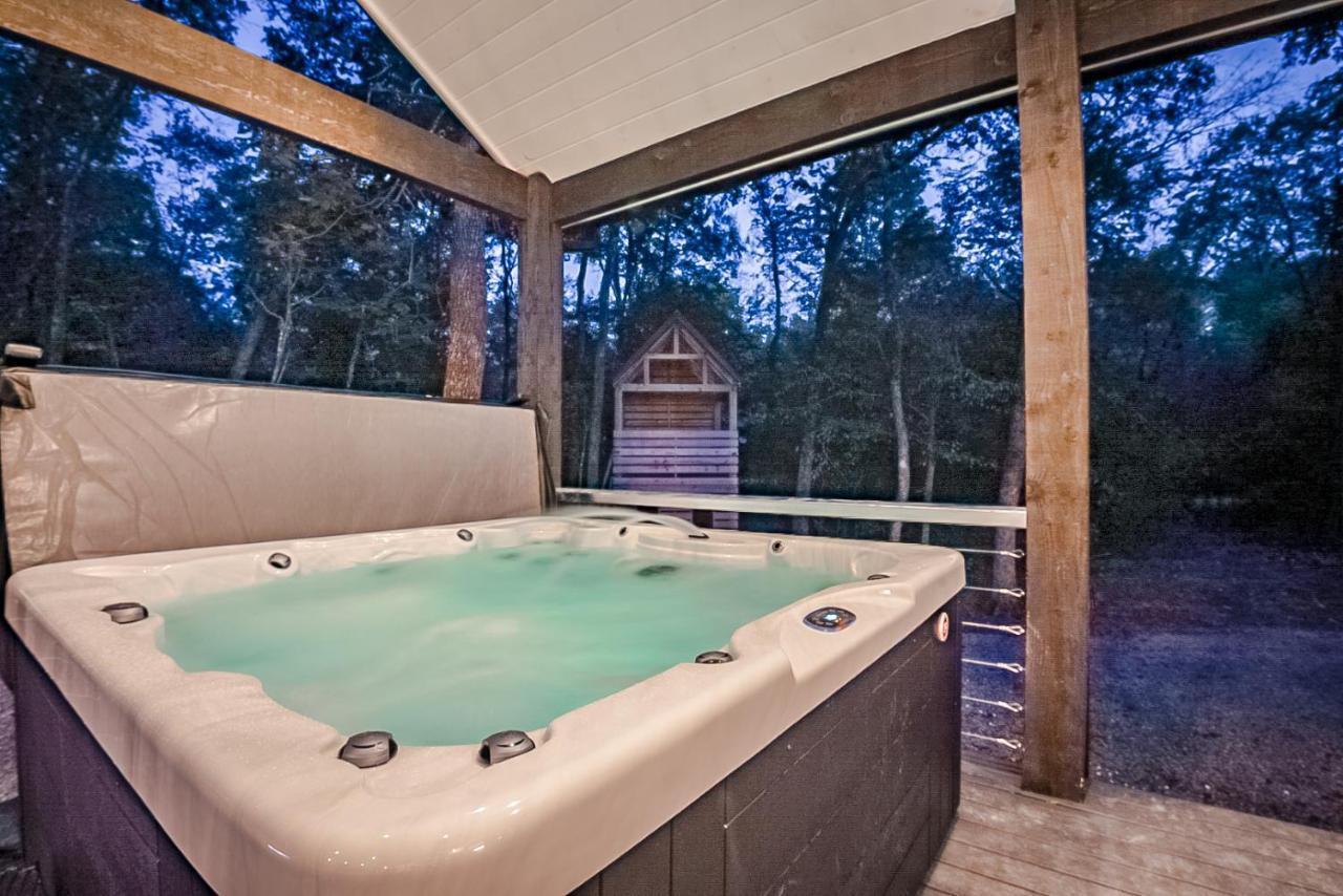 "The Barndo" 4Br Luxury Cabin, Hot Tub, Fire Pit, Bunks, Arcades, Playhouse! Broken Bow Exteriör bild